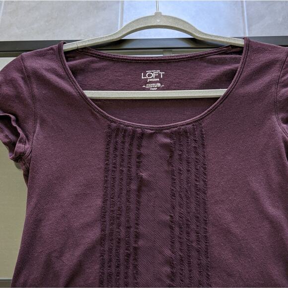 Loft Petite Burgundy Embellished Tee Sz XXSP - Picture 3 of 7